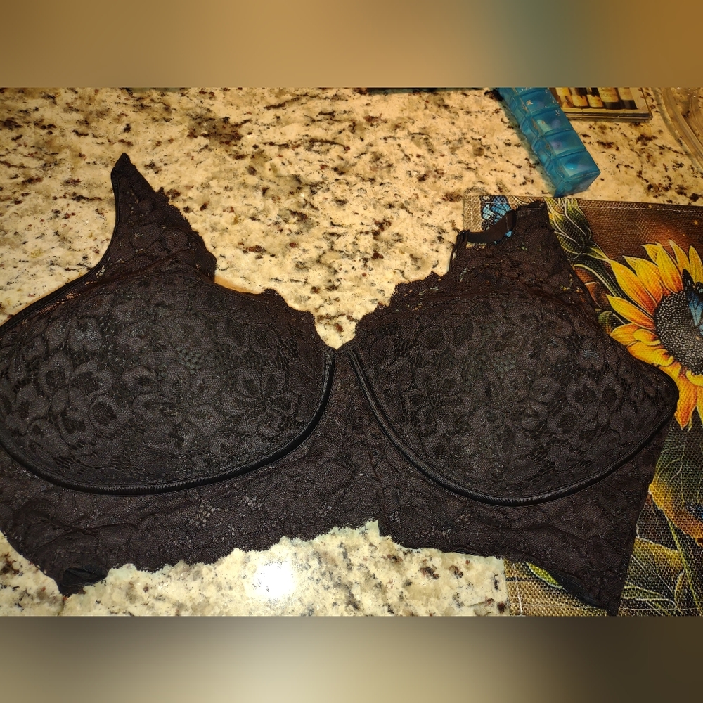 Maidenform black lace Bra 40D